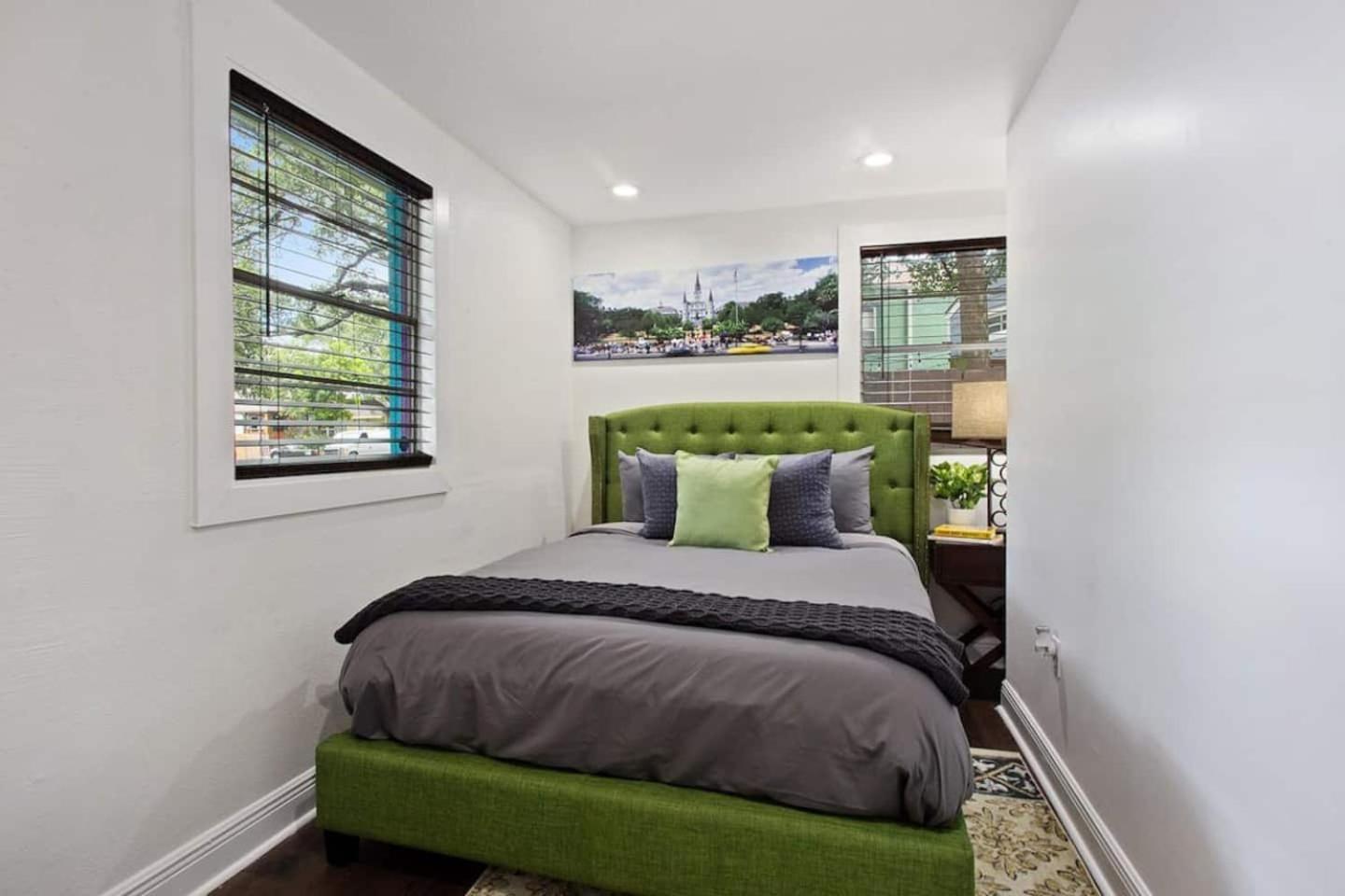 Holiday home Charming French Quarter Hideaway With Private Patio